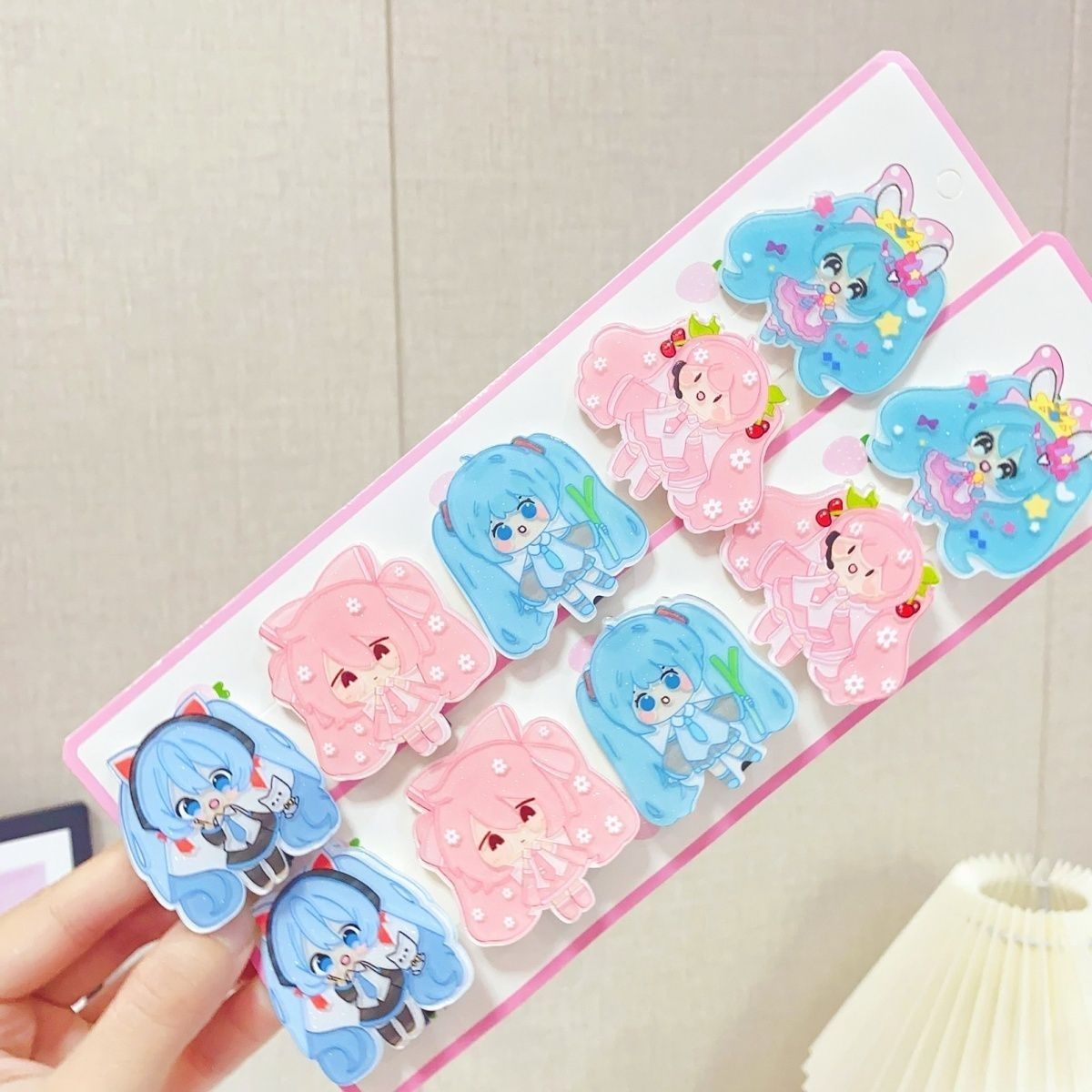 Hair Bundles - 初音ミクの漫画風ヘアクリップ、サイドクリップ、かわいい爪型クリップ、学生、女の子の前髪アクセサリー、友達へのプレゼントに最適です。